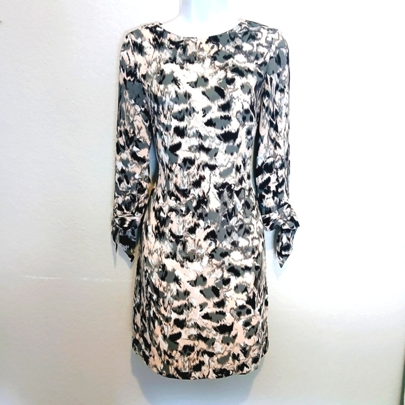H&M Abstract Watercolor Print Shift Dress Size 4 - Picture 1 of 10
